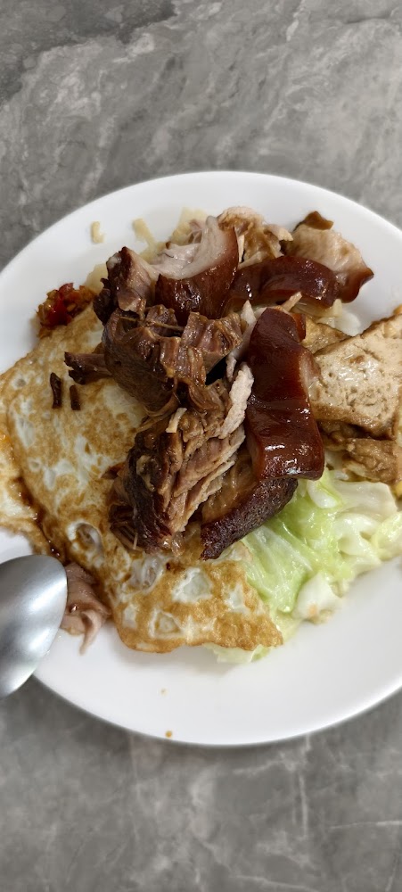 鳳腿庫飯腿庫便當配豆腐蛋與青菜