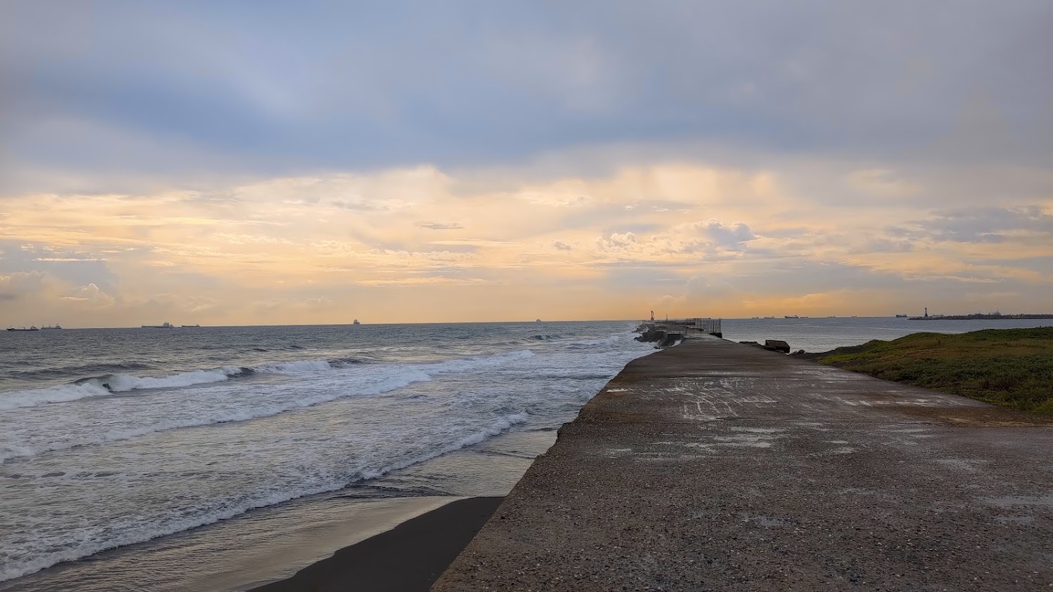 旗津海堤與晚霞海景