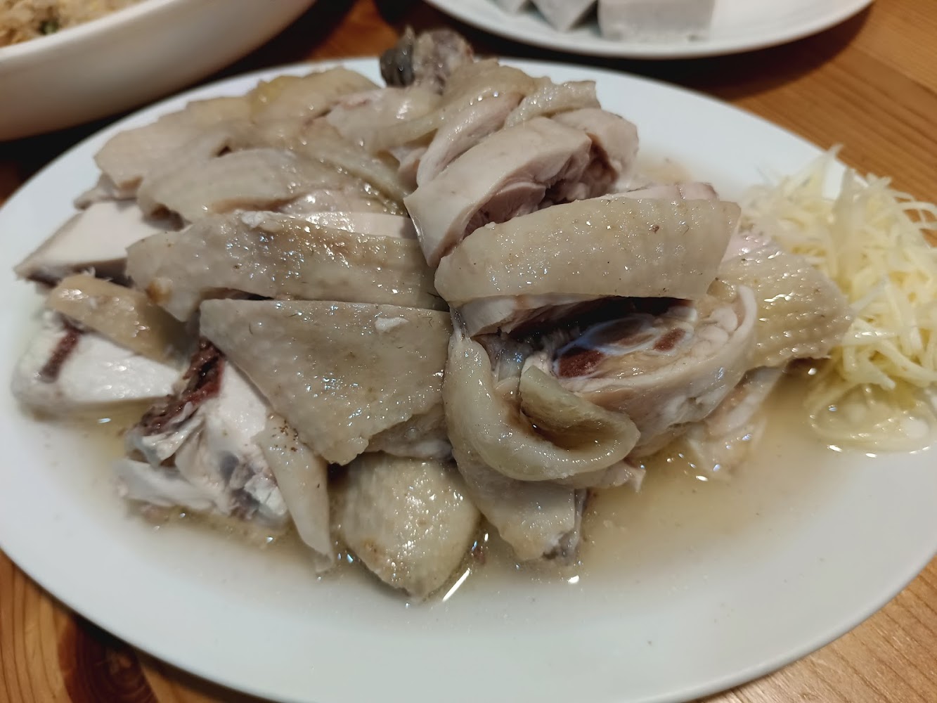 白斬雞搭配薑絲