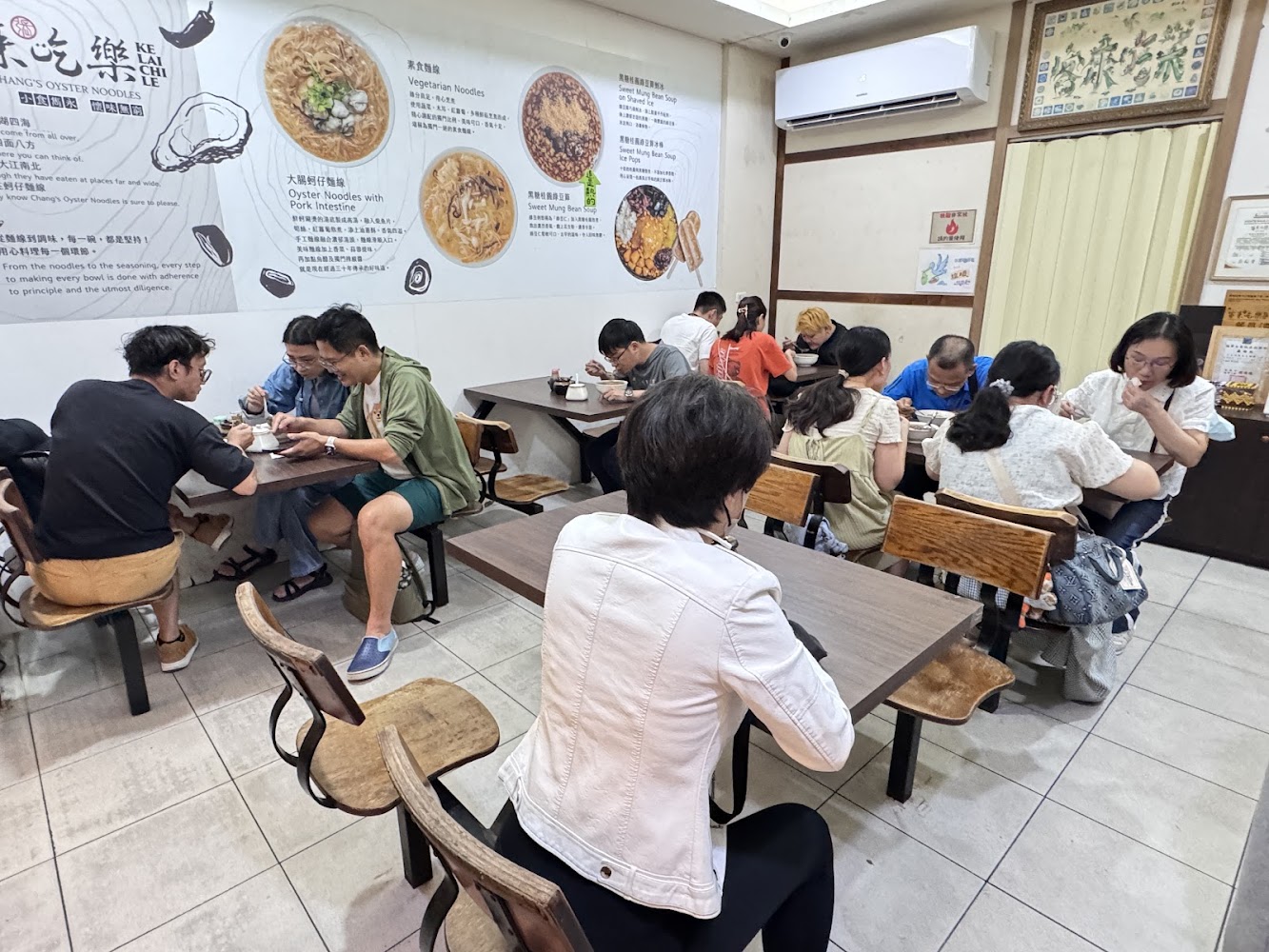 台東客來吃樂內用空間與用餐環境