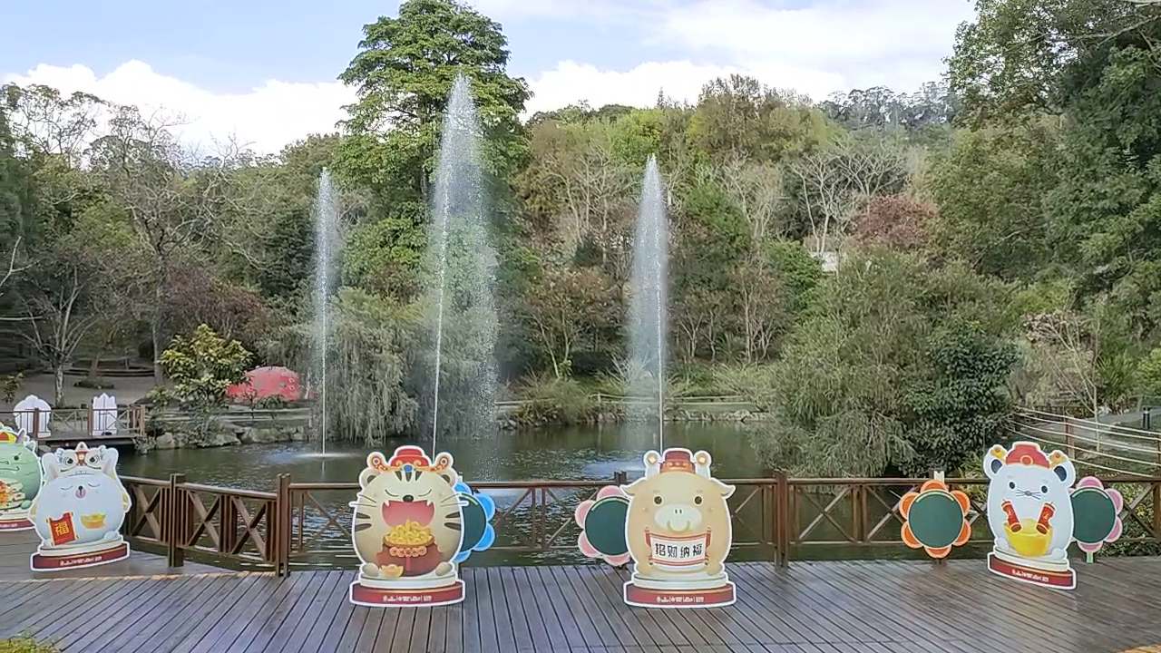 東勢林場湖畔噴泉