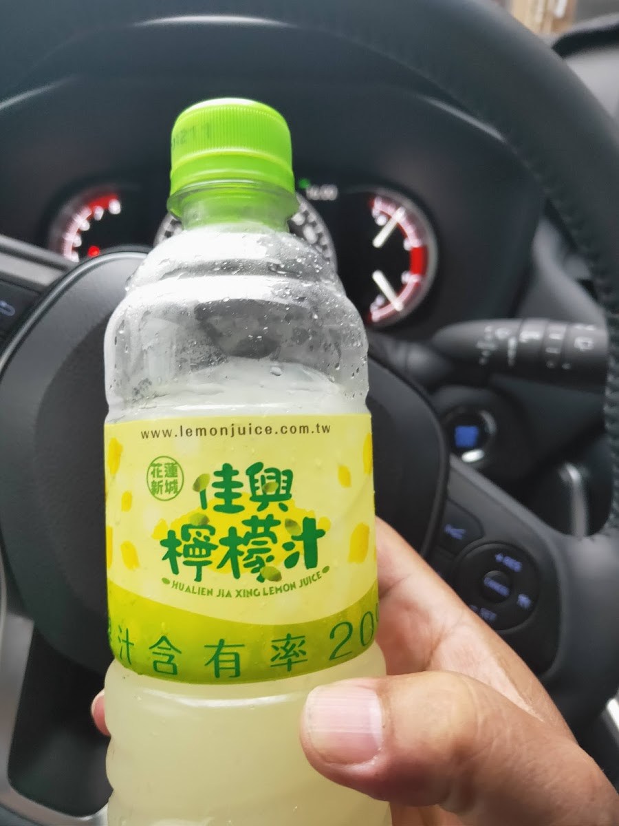 佳興冰菓室瓶裝佳興檸檬汁