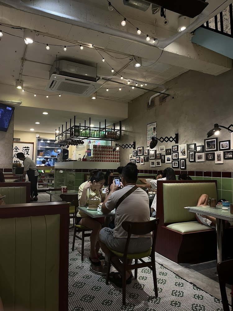 美生餐室桃園中華店店內復古風格