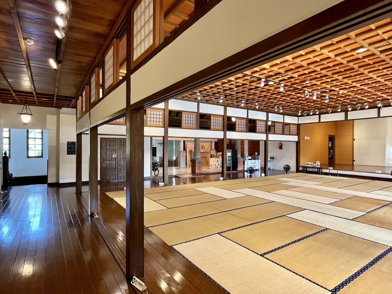 二樓榻榻米大廣間