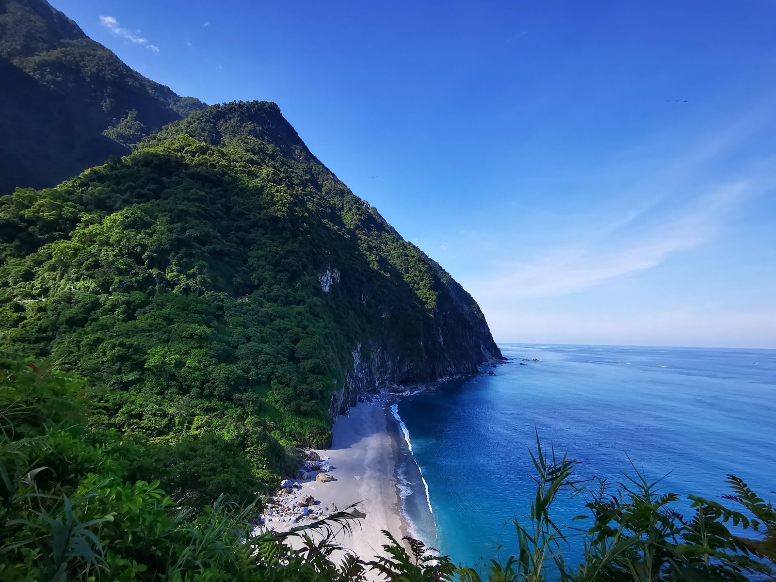 清水斷崖俯瞰太平洋，花蓮蘇花公路清水斷崖