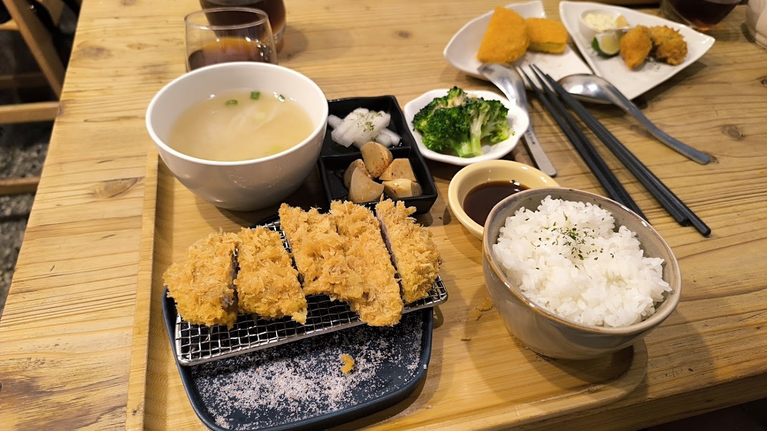 初仨食套餐擺盤
