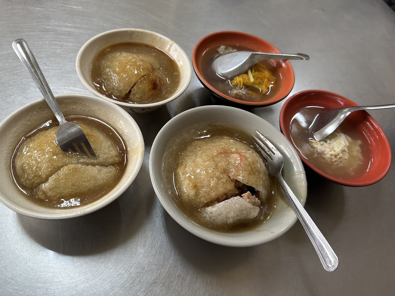北門口肉圓的多碗肉圓與湯品組合