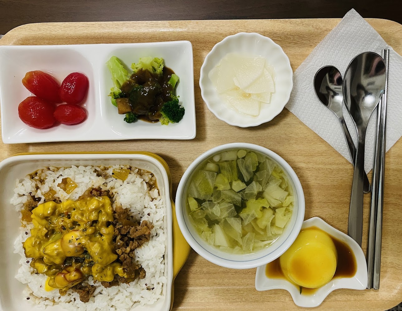 萬利露華咖啡館牛丼飯套餐