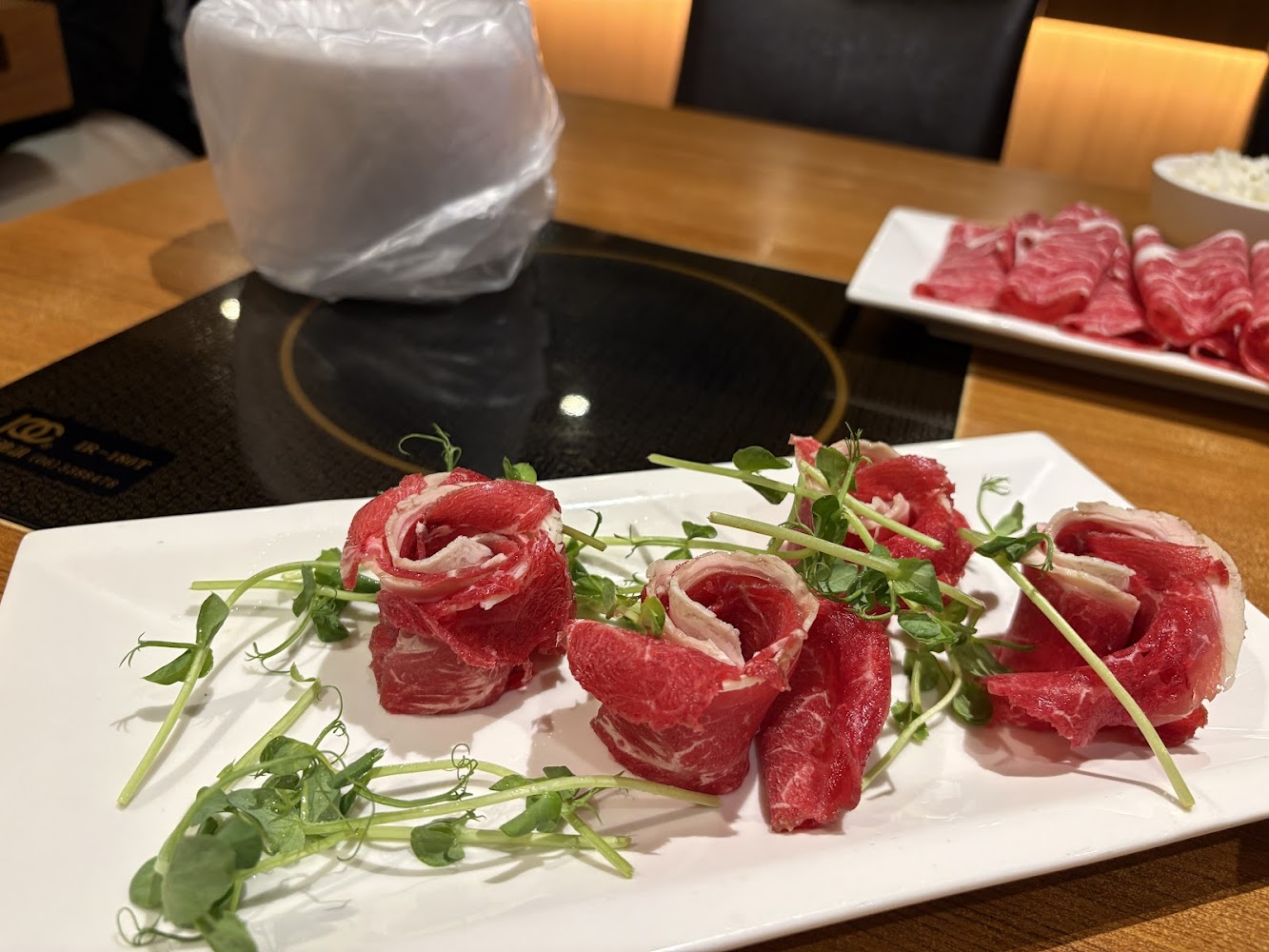 圍樂鮮境精緻涮涮鍋牛肉盤