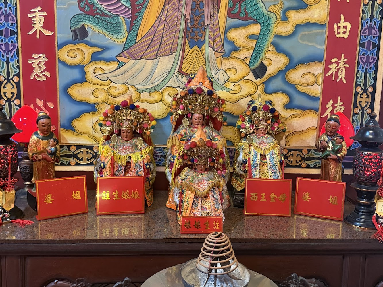 宜蘭昭應宮天上聖母神像群
