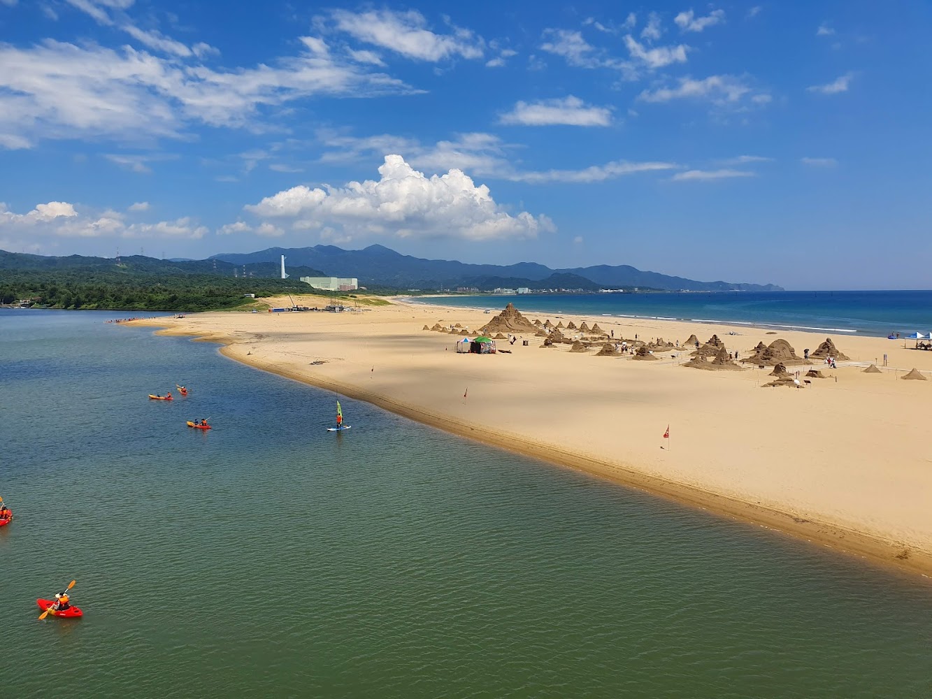 福隆海水浴場沙灘與海景