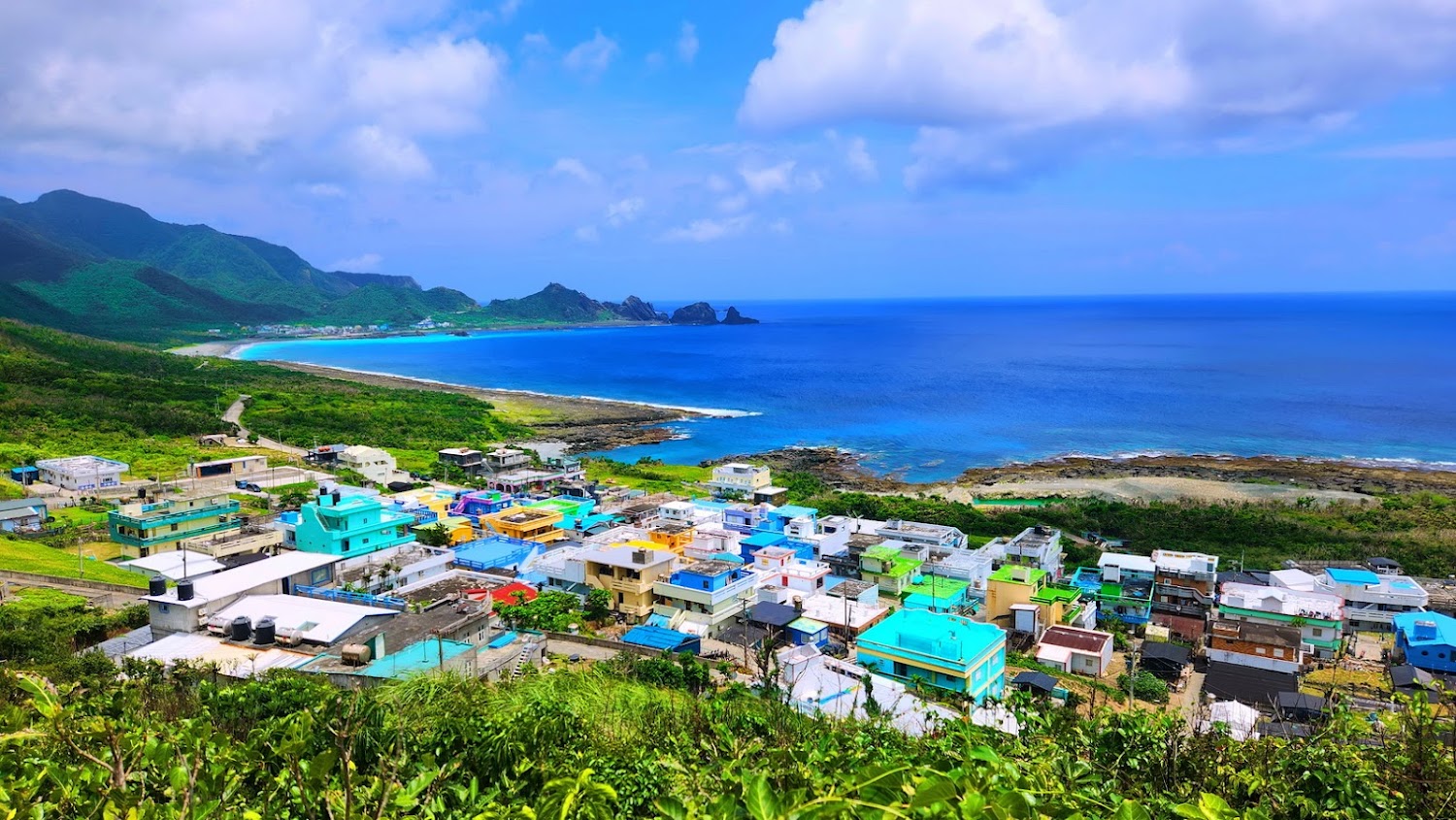 蘭嶼海岸聚落與山海景色
