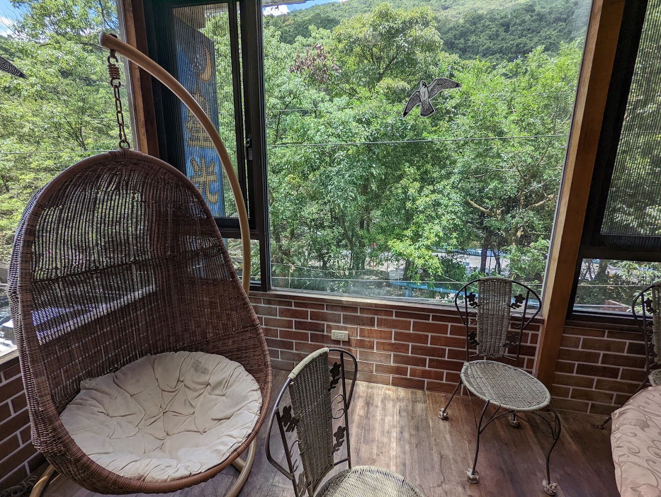 可眺望山林的陽台空間