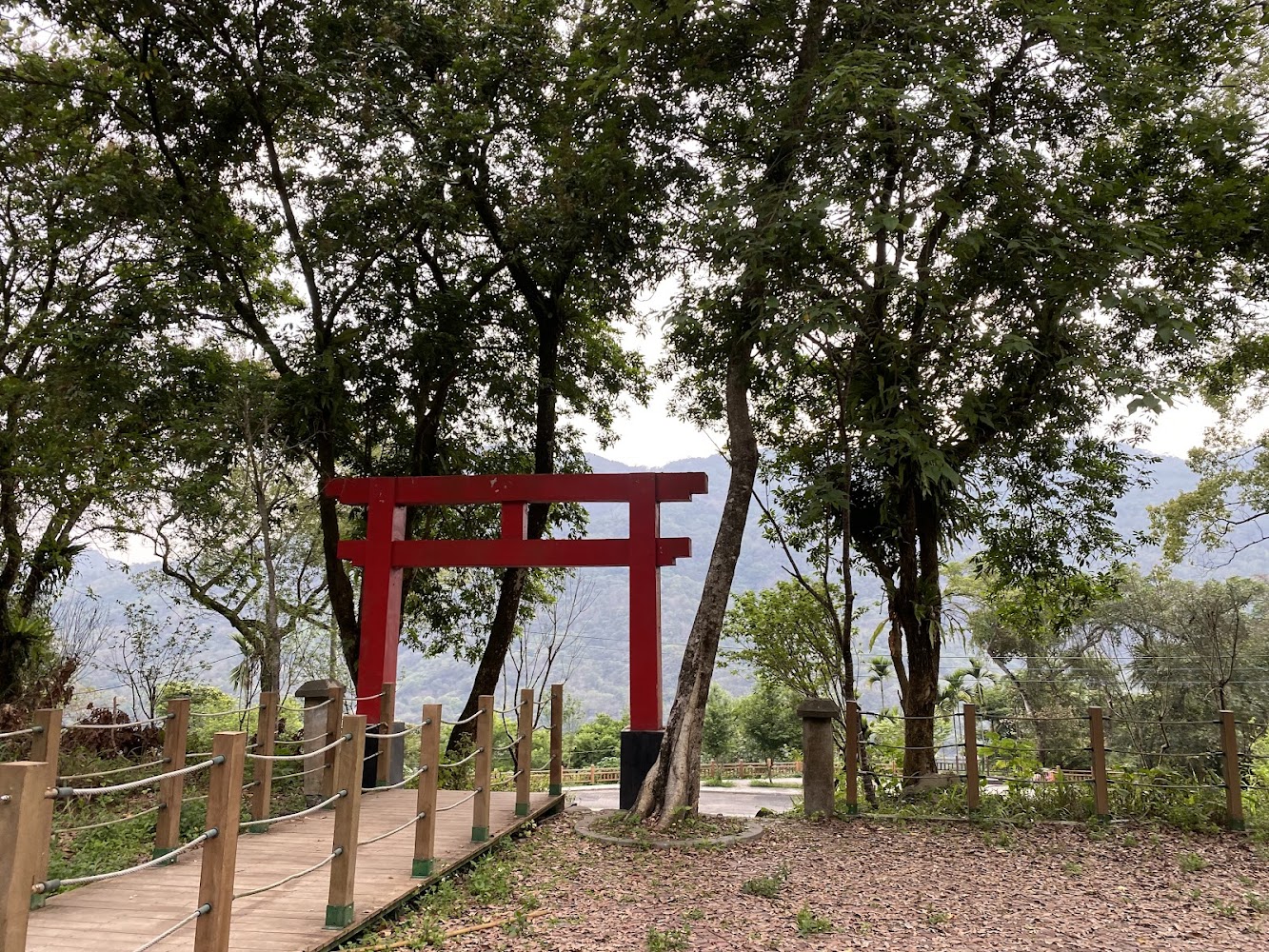 達卡努瓦周邊自然景觀與鳥居