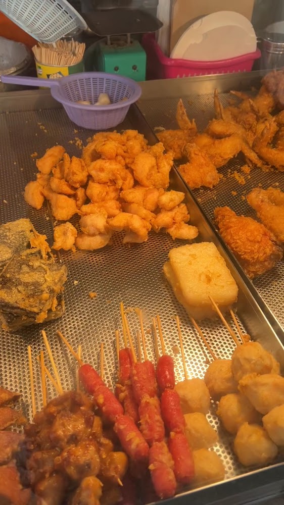 多種炸雞與鹽酥雞炸物