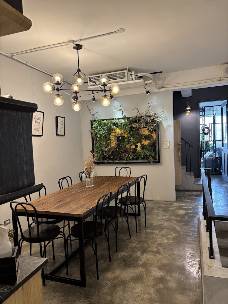 Bon Voyage Patisserie 明亮內用空間