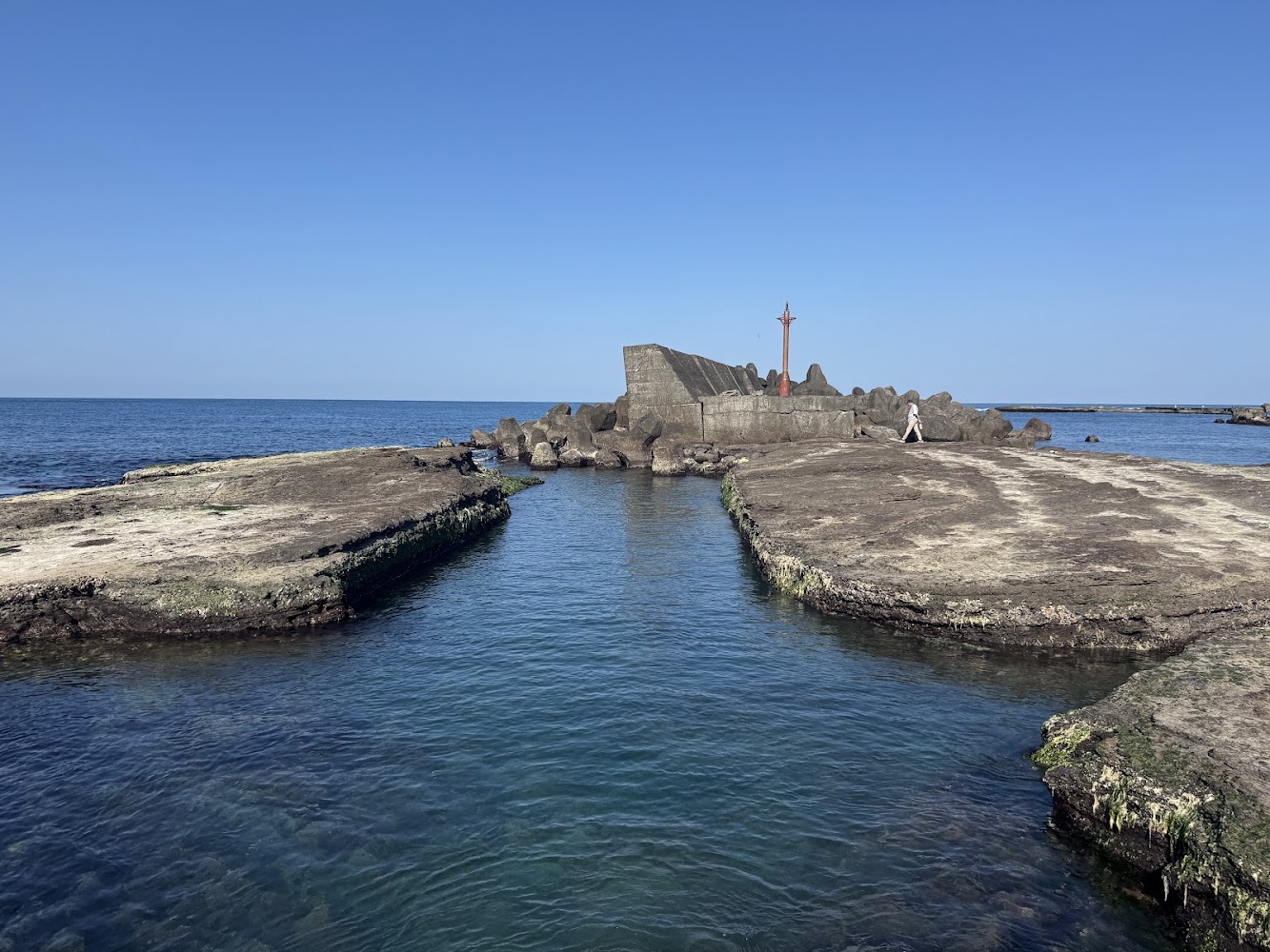 馬崗潮間帶海岸與堤防景觀