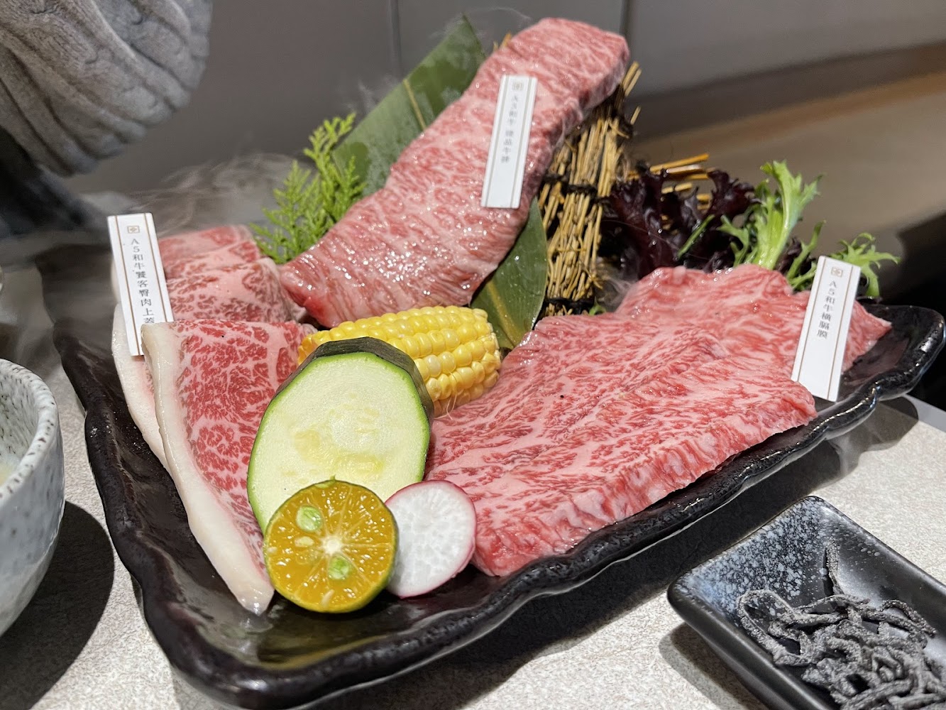 高級和牛生肉拼盤