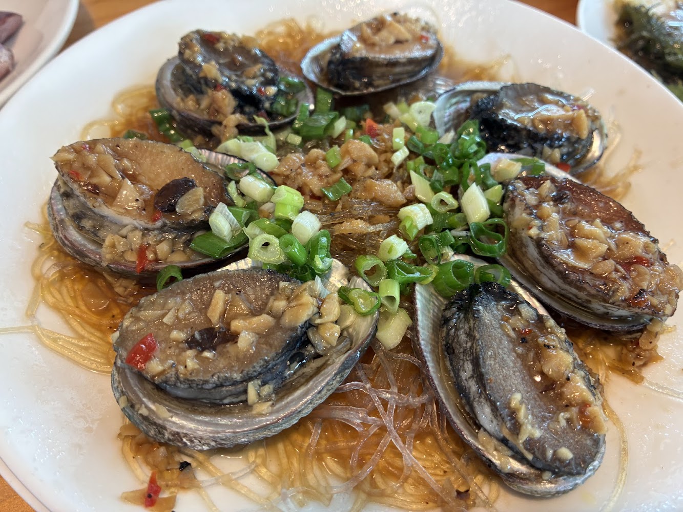 蒜蓉蒸鮑魚搭粉絲