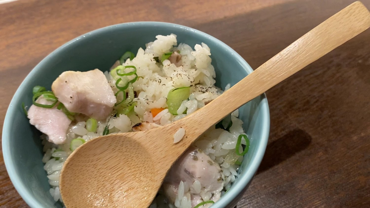 姥夥房竹北鹿場店雞肉蔬菜炊飯