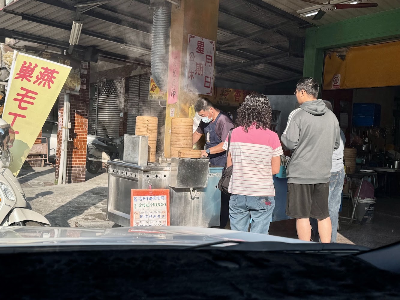 燕巢手工湯包路邊攤實景與排隊人潮