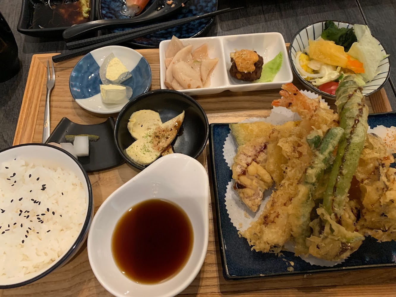 炙燒壽司拼盤