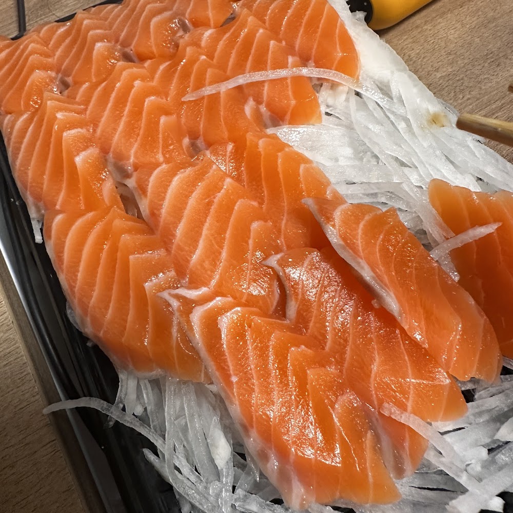 茗品水產鮭魚生魚片