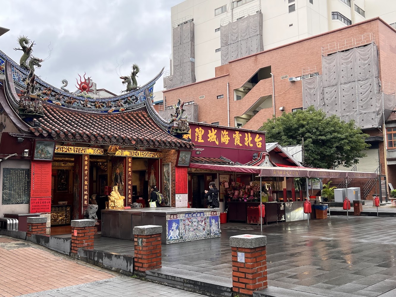 臺北霞海城隍廟古色古香建築