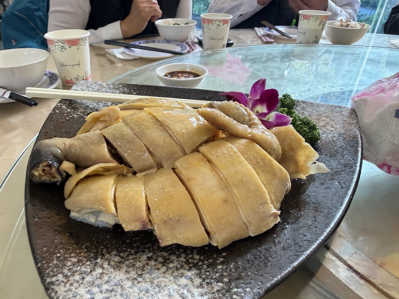 白斬雞料理擺盤