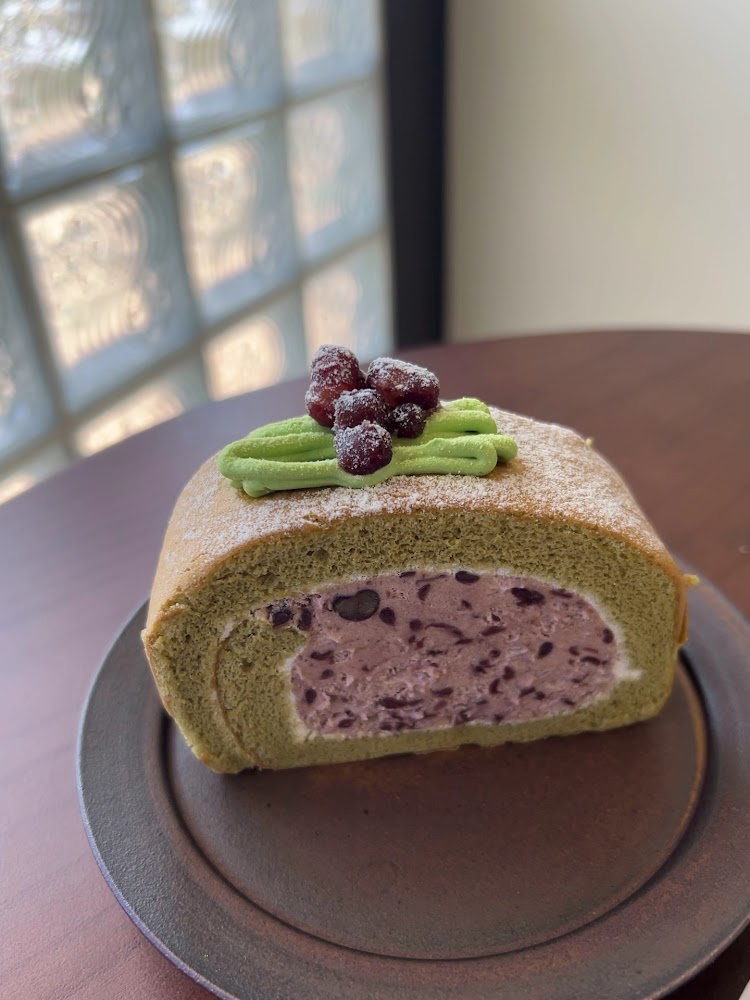 抹茶紅豆瑞士捲甜點