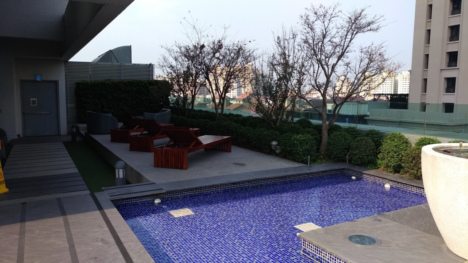 台中日月千禧酒店戶外泳池