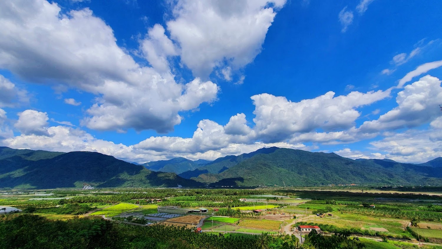 新威一帶平原農村與遠山景觀