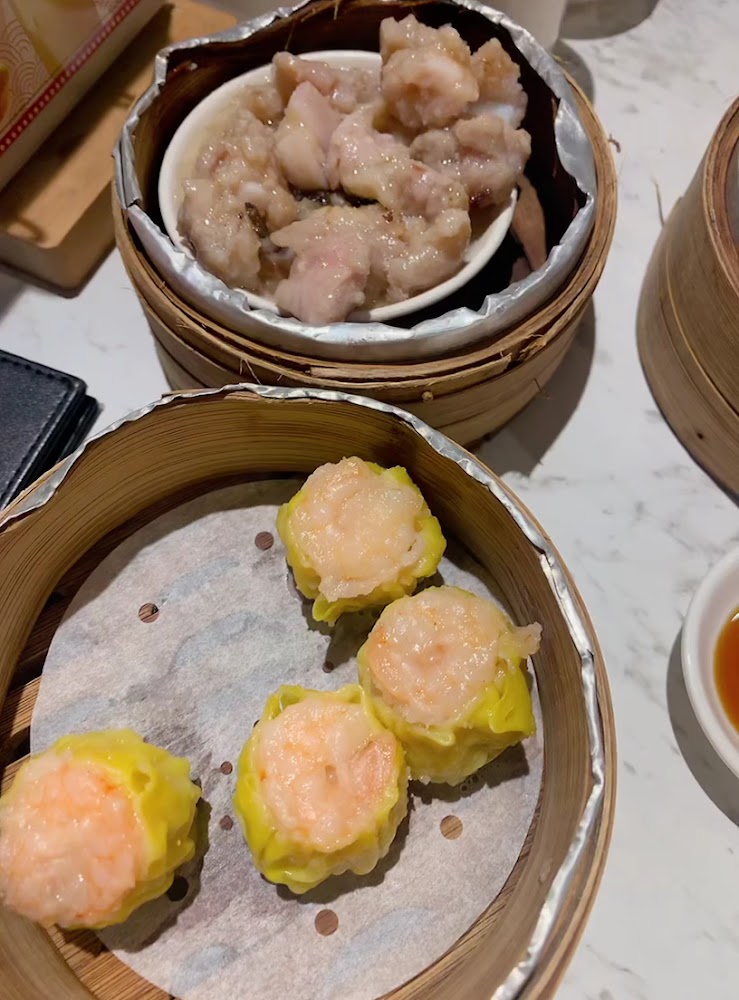 點8號蒸籠點心燒賣與排骨