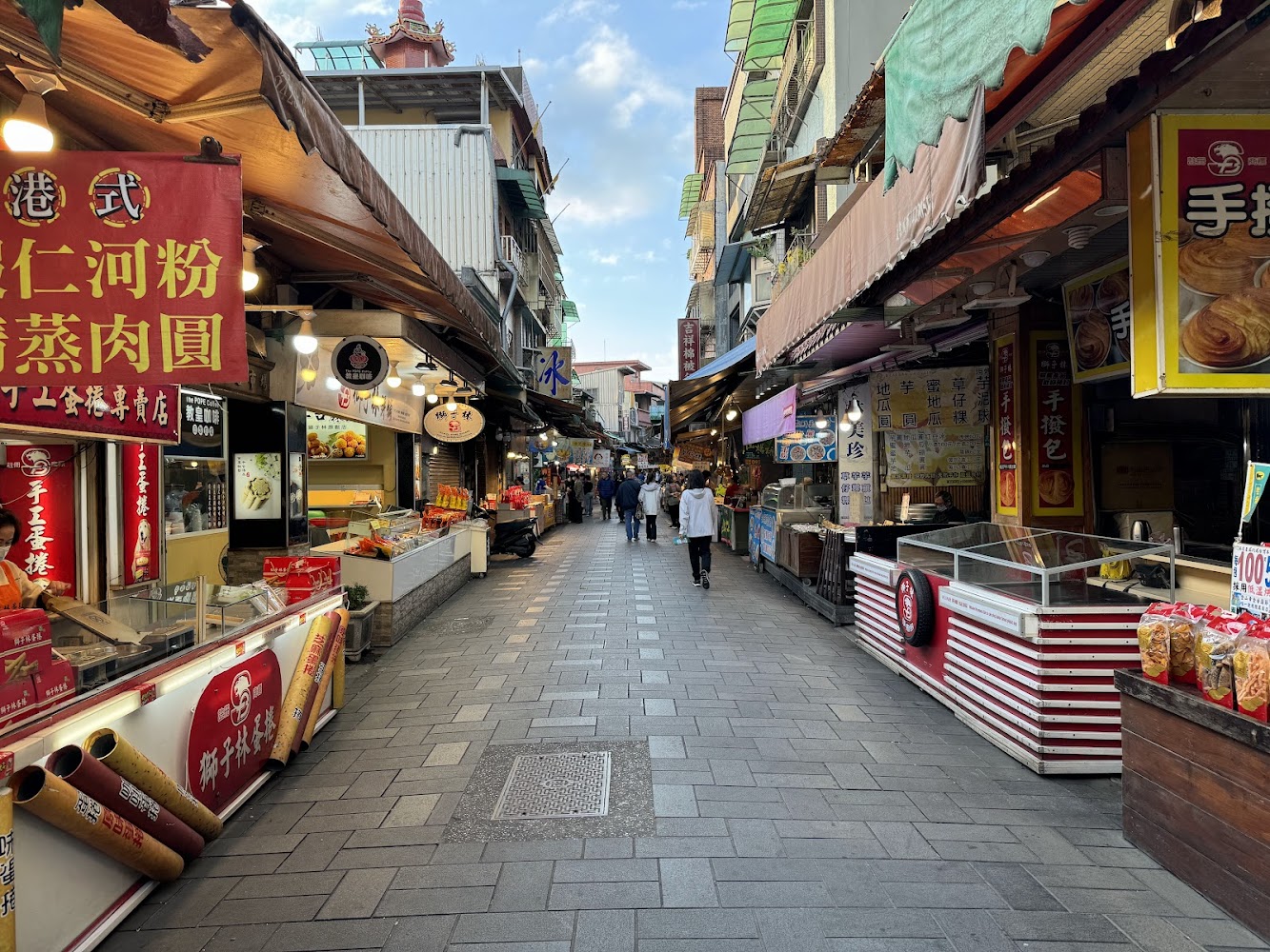 金山老街市場街道與小吃店家