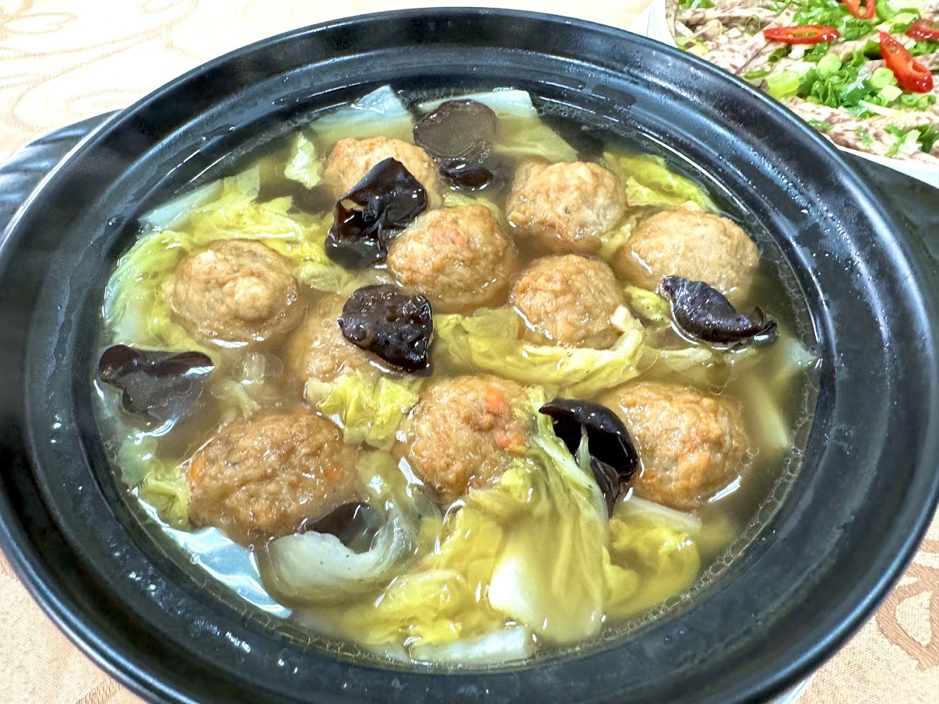 獅子頭白菜黑木耳湯煲