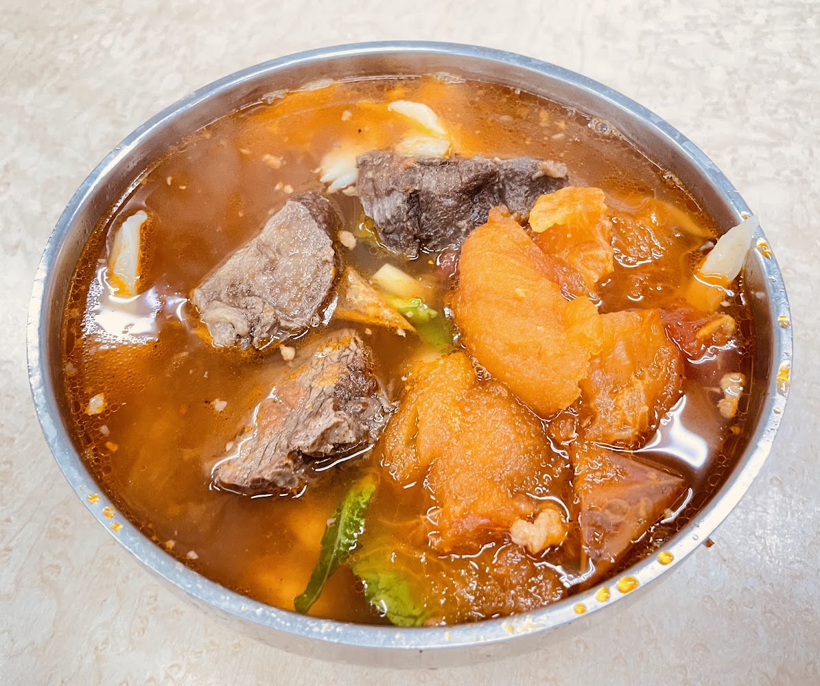 四平街番茄牛肉湯特寫