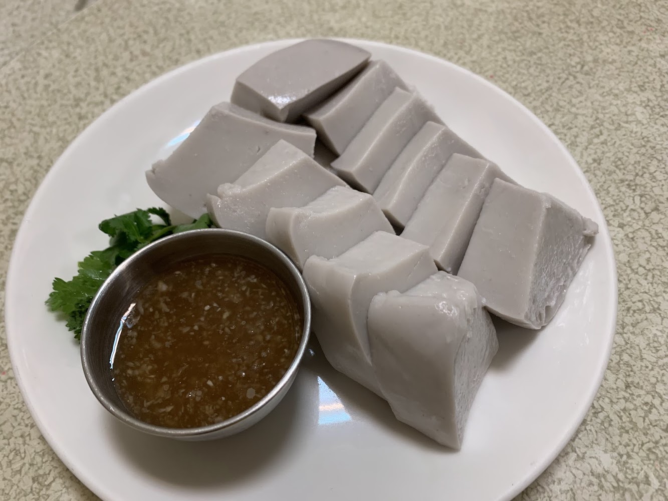 芋頭糕或類似糕點配醬料
