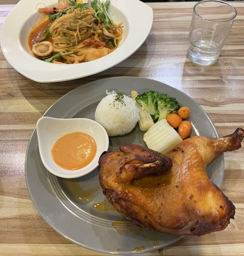漁夫先生雞腿排飯與海鮮義大利麵