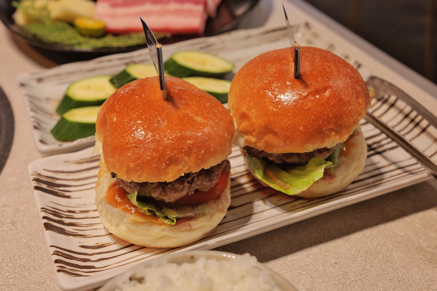 牛寶堡特色附餐