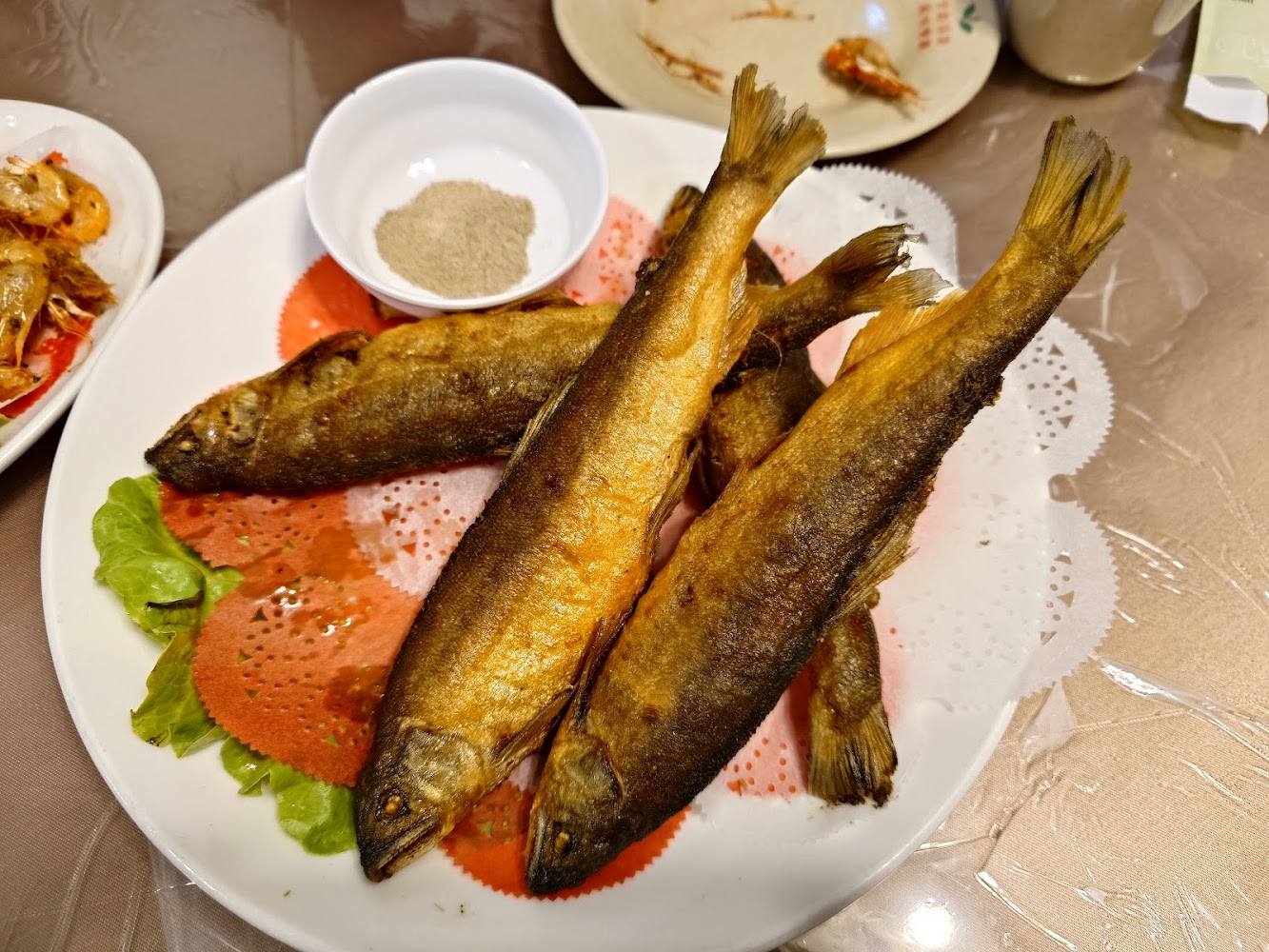 酥炸香魚拼盤