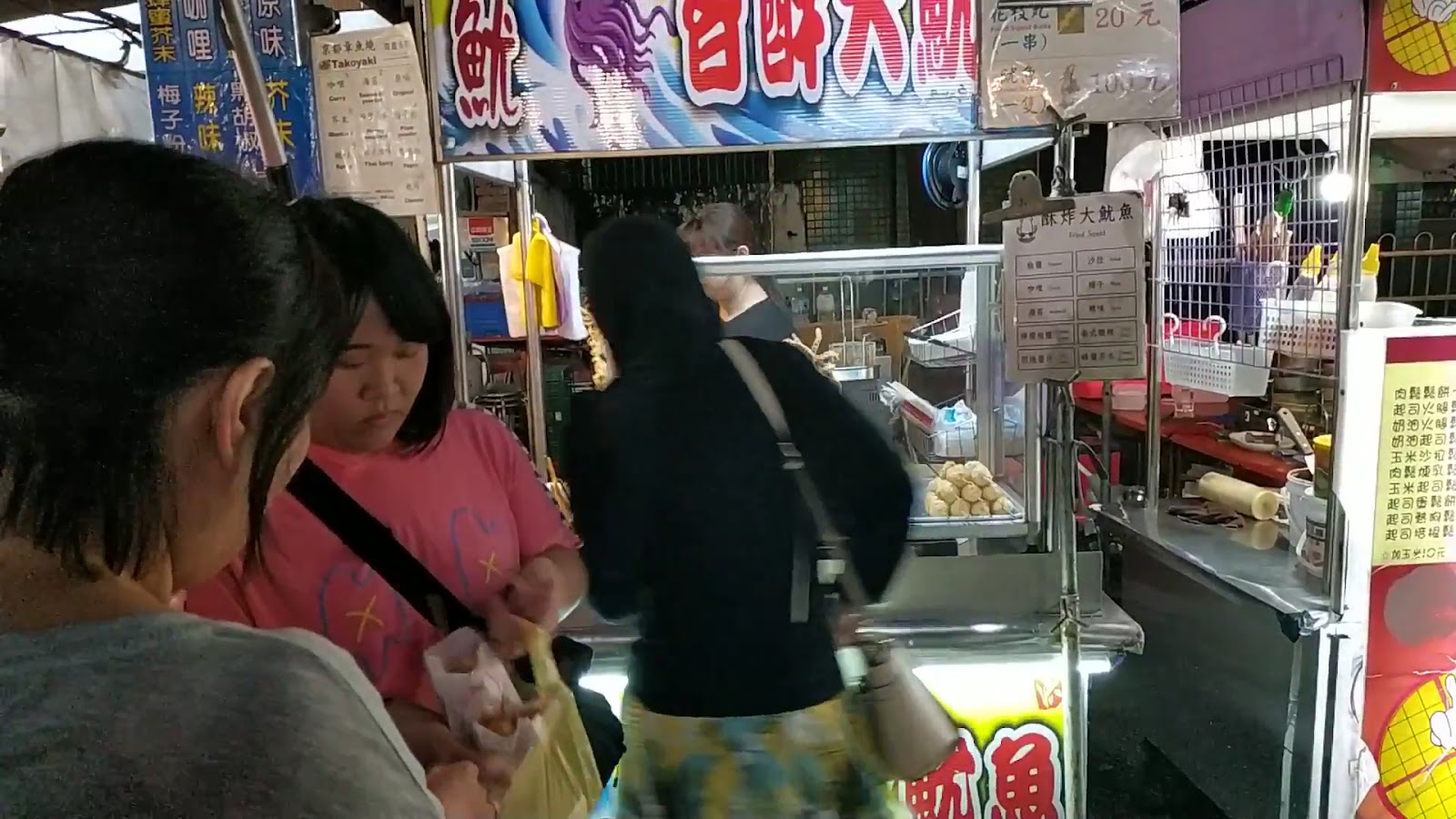 嘉義文化路夜市人潮小吃攤位