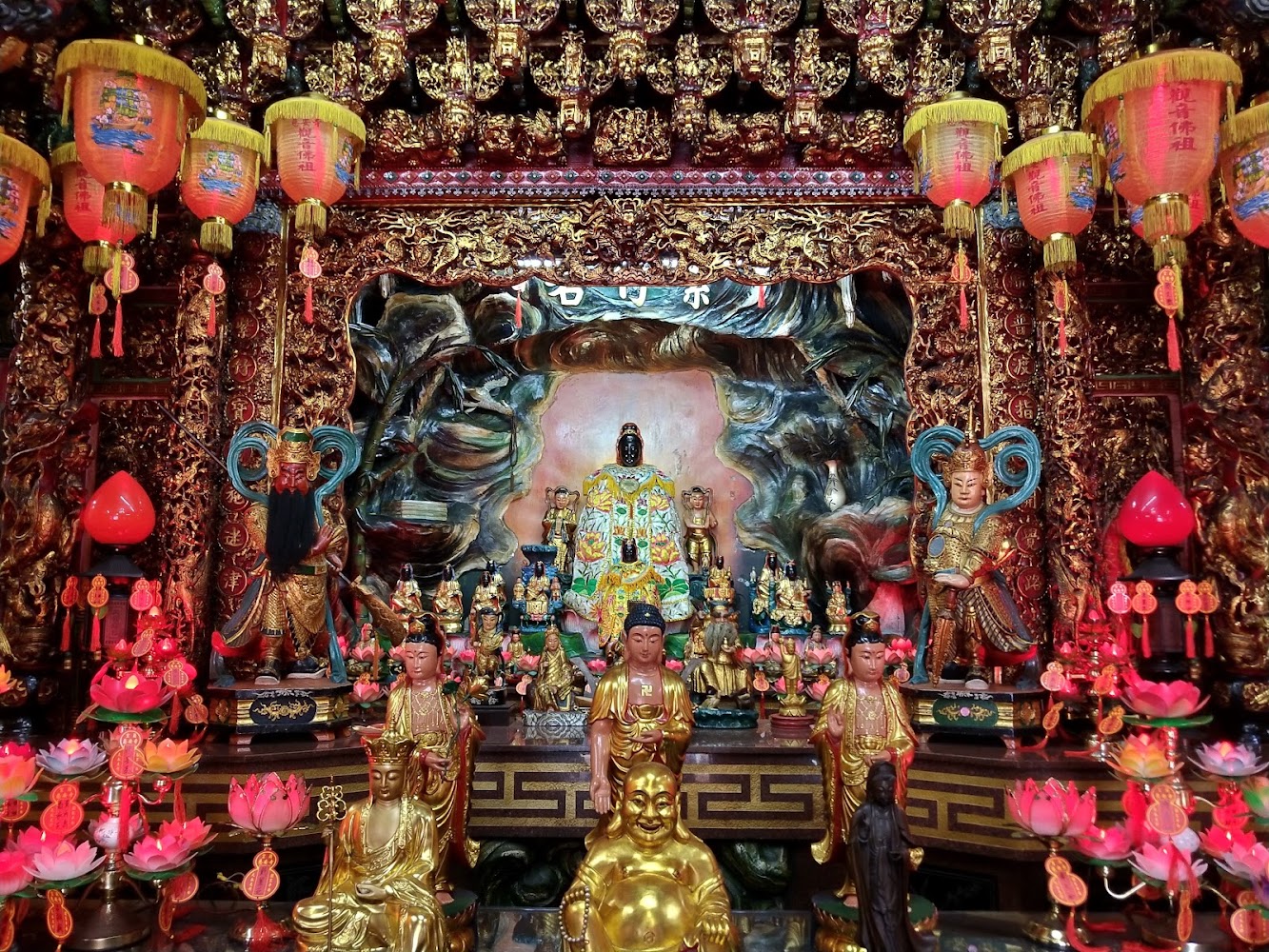 宜蘭下渡頭慈安寺主神壇