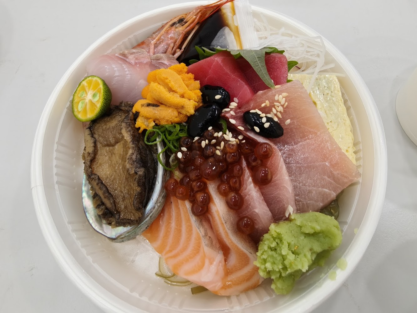 漁市大眾食堂豪華海鮮蓋飯