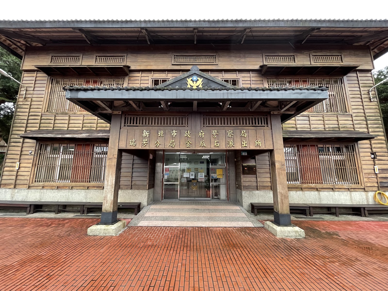 太子賓館正面入口，日式宮殿建築，紅磚廣場