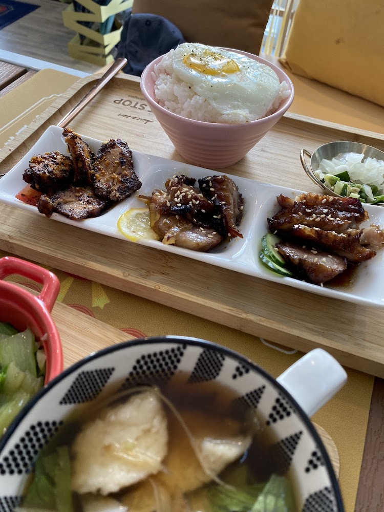 Next Stop+ 香港手作料理竹北店豐盛定食套餐