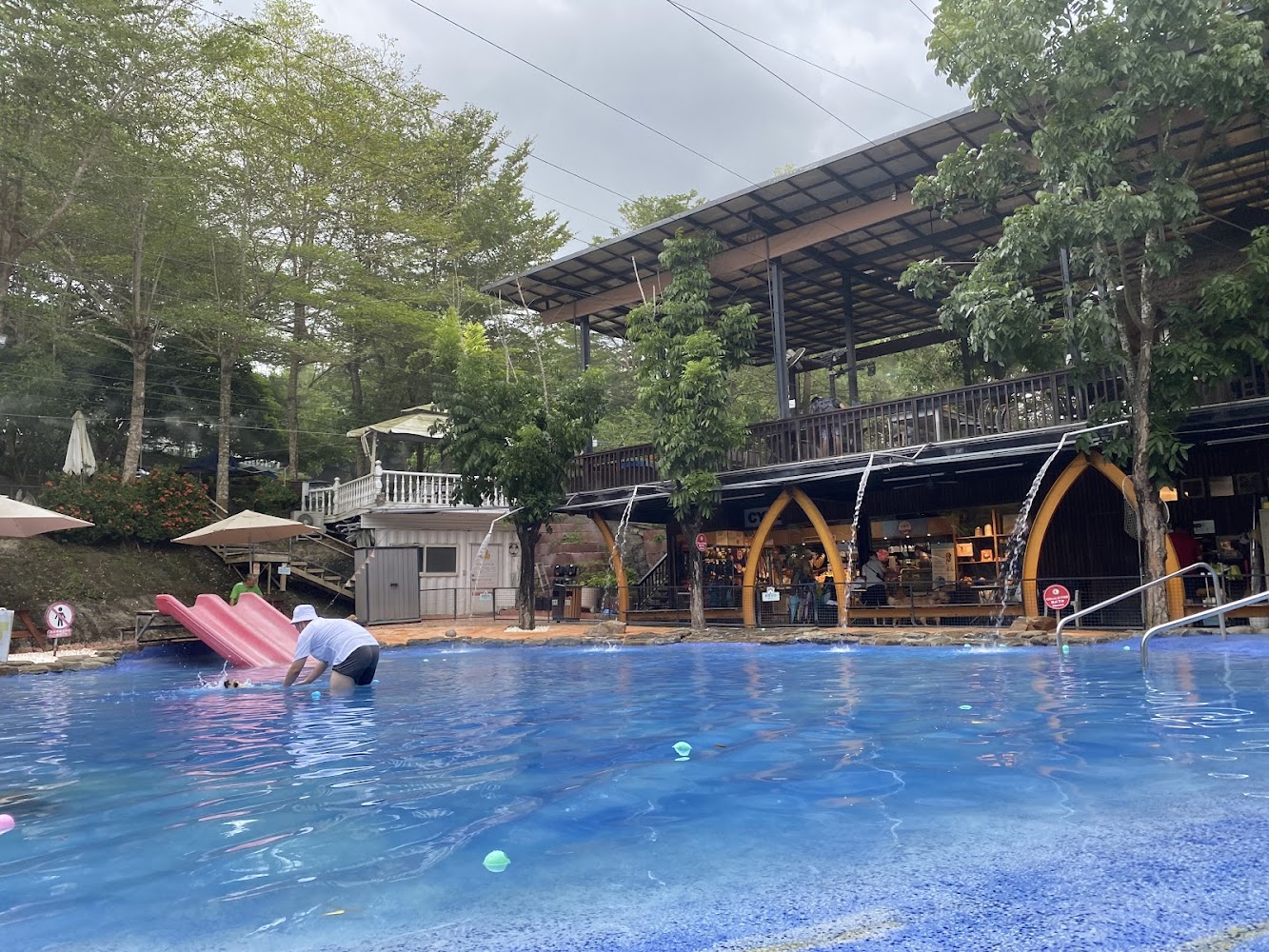 森呼吸 Jorona Park 戶外泳池