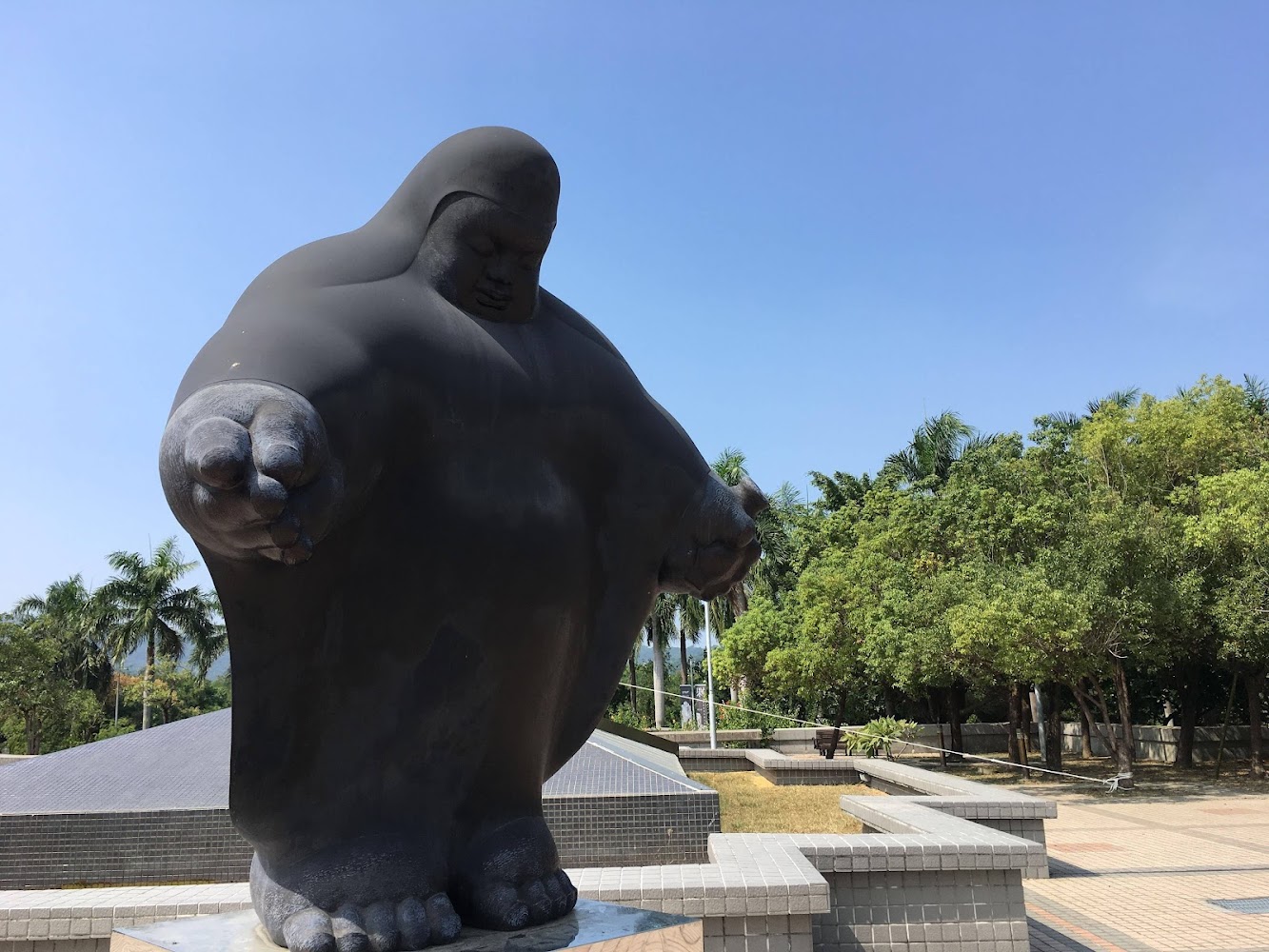 高雄市立美術館戶外大型雕塑