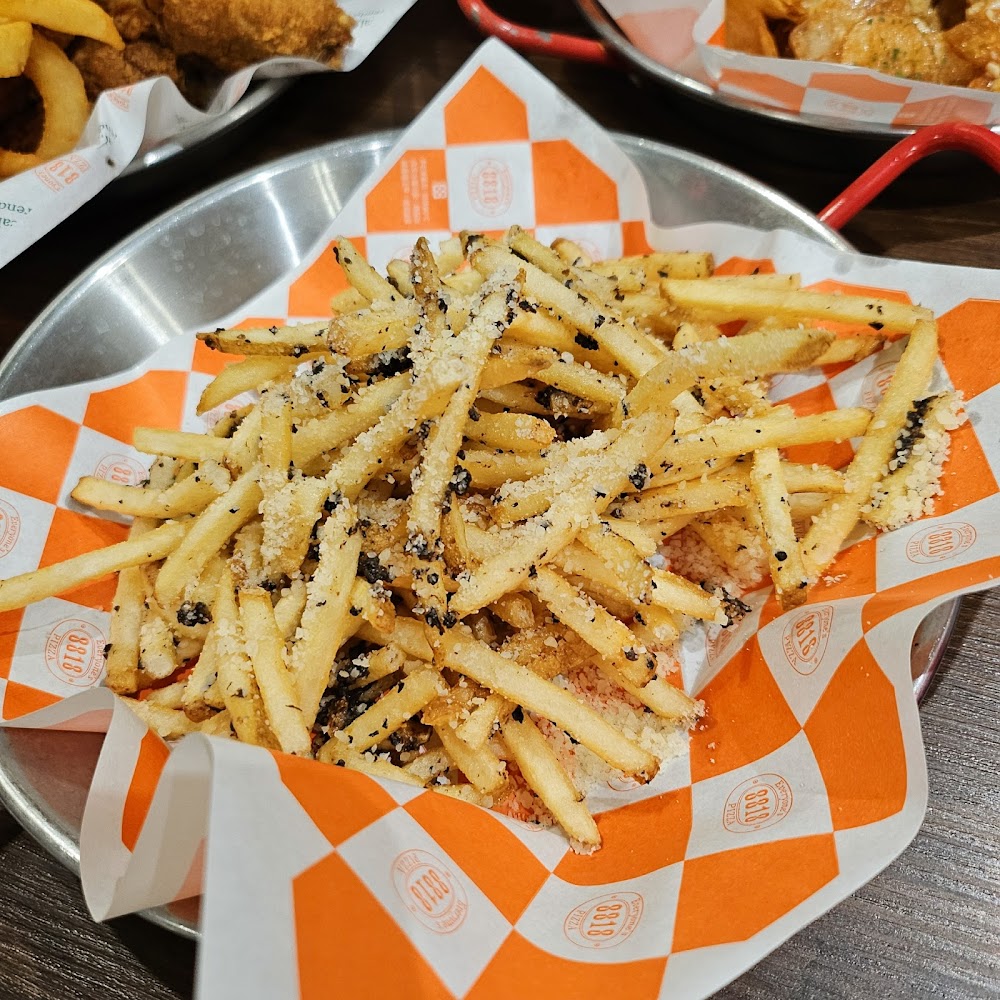 8818 比薩屋薯條餐點照