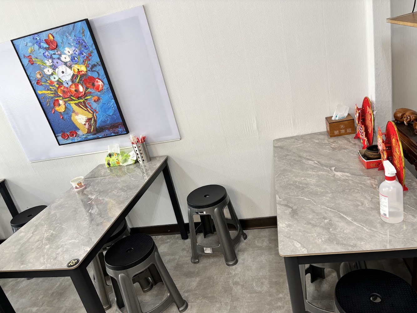 鳳腿庫飯室內用餐區