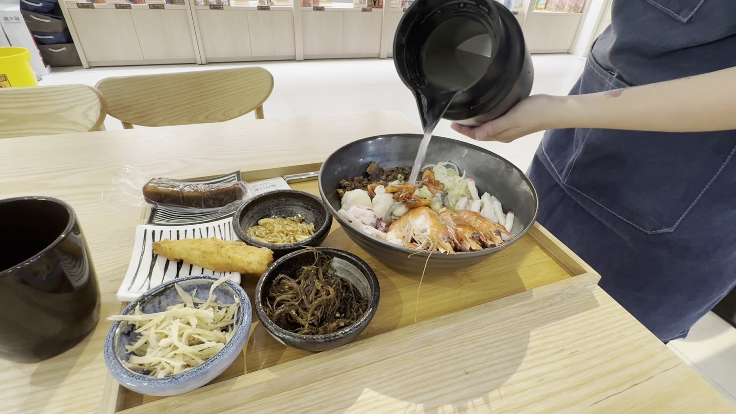 漁行口食堂豐富海鮮火鍋套餐